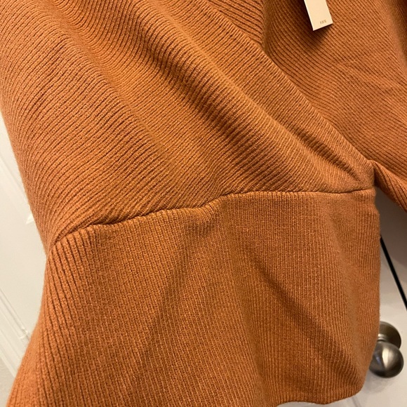 Love Tree Woman’s Tight Knit Brown Long Dolman Sleeve Sweater - Picture 4 of 8